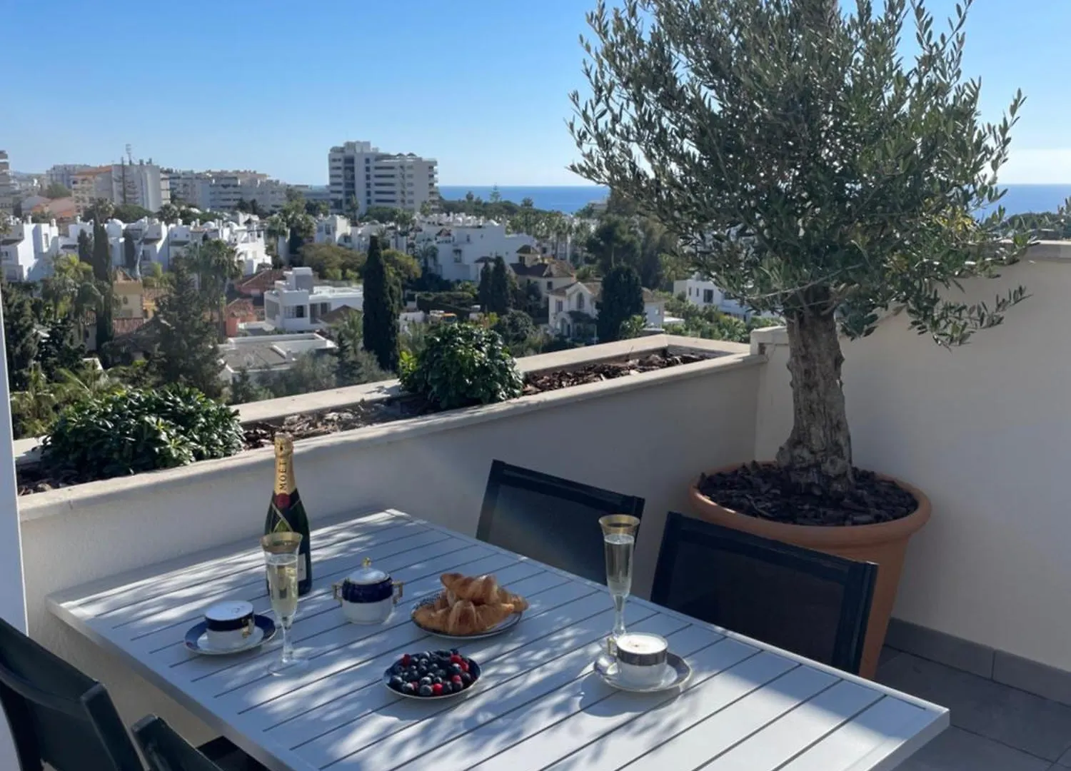 Appartamento Guadalpin Penthouse Marbella