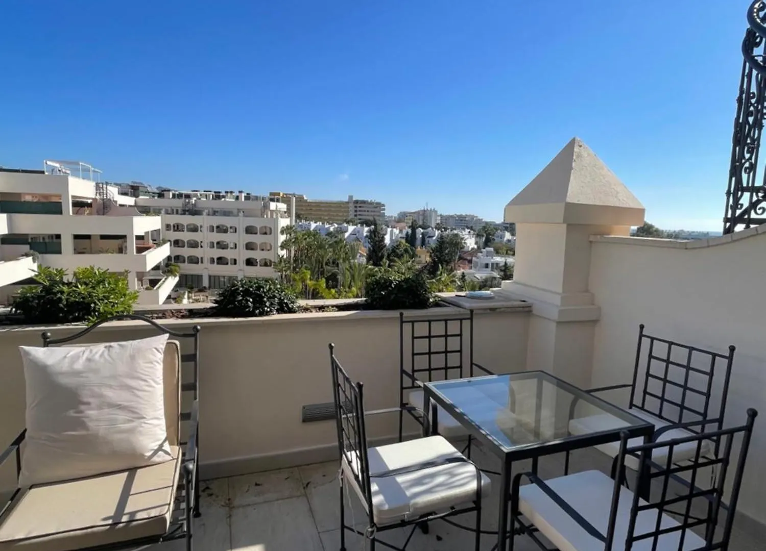 Appartamento Guadalpin Penthouse Marbella